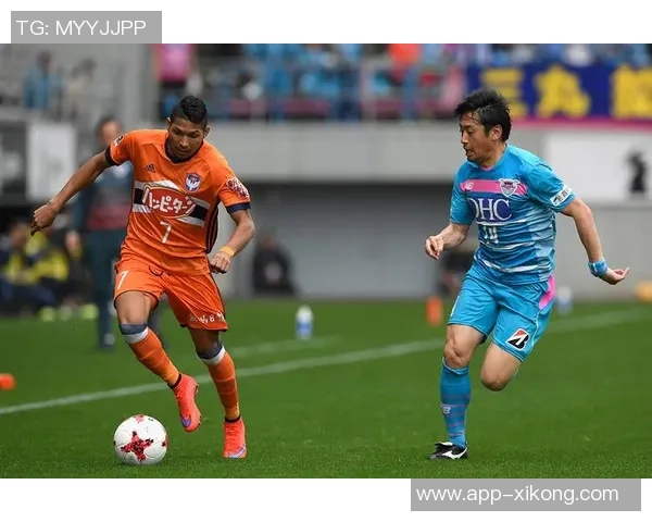 18岁中国后卫关德晴加盟川崎前锋一线队展现成长之路 18岁中国后卫关德晴加盟川崎前锋一线队展现成长之路