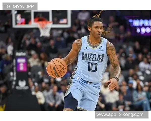 菜鸟斯莫尔表现出色砍下21分6板9助克利福德与雷诺双双贡献精彩数据 菜鸟斯莫尔表现出色砍下21分6板9助克利福德与雷诺双双贡献精彩数据